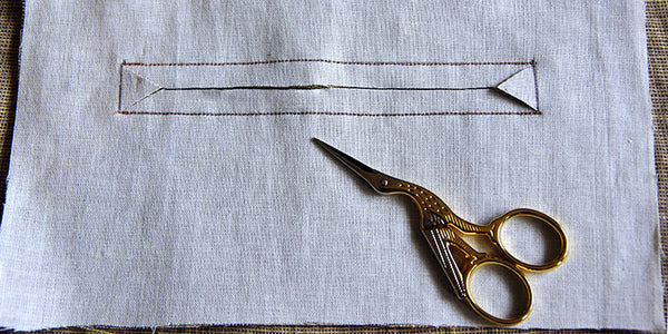 Tutorial: Single Layer Slash Pocket  Sewing tutorials, Sewing top, Tutorial